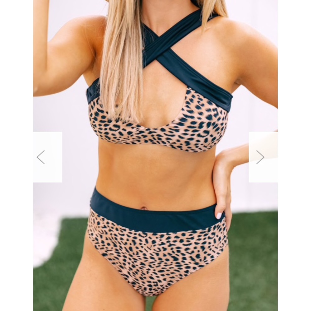 NWT leopard print bikini